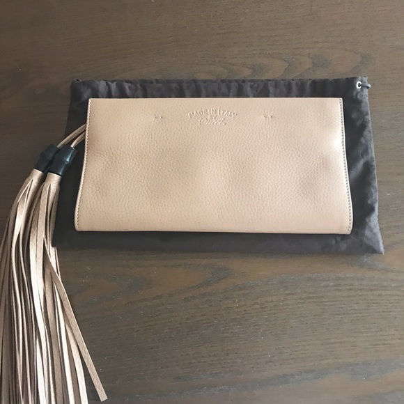 💯 Gucci Camelia Clutch Bag - Picture 1 of 8